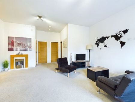 2 Bedroom - Photo 2