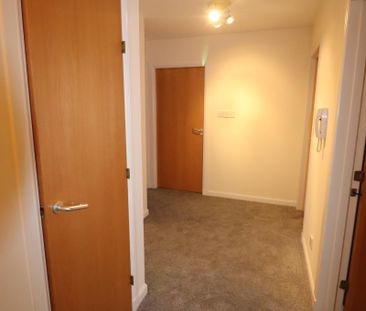 2 bedroom apartment to rent - Photo 4