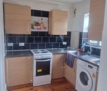 2 bedroom property to rent - Photo 6