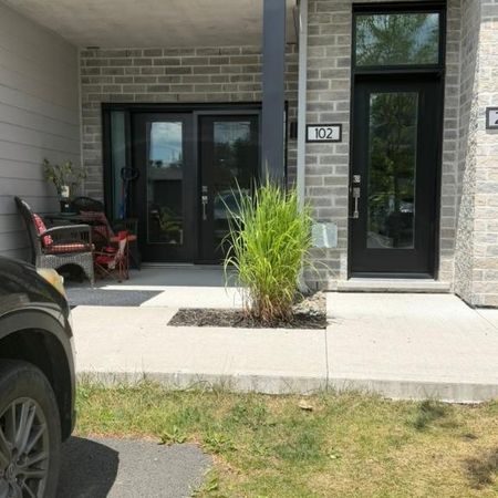Grand 5 1/2 à louer - Photo 4