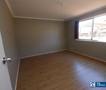 4 BEDROOMS IN CUL DE SAC - Photo 4