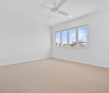 5 Sierra Pl, Mount Coolum, Qld 4573 - Photo 6
