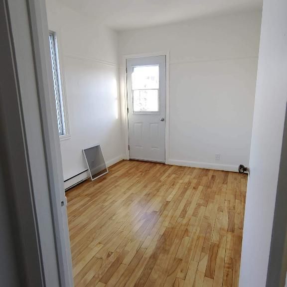 4-1/2 chien accepté libre 1er février ou avant - Photo 1