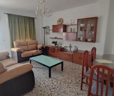 Alquiler de piso en Calle Popa - Photo 1