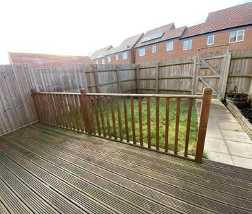 3 bedroom terraced house to rent - Photo 1