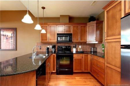 Bellasera Townhome – Flexible Lease Term - Photo 5