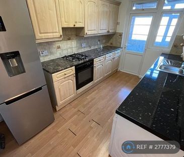 1 bedroom in a flat share to rent - Photo 6