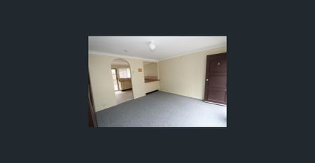 When location means everything, this one is not to be missed! - Photo 3