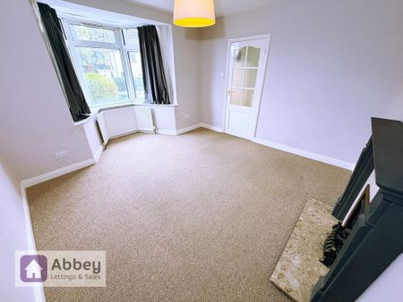 3 bedroom semi-detached house to rent - Photo 2