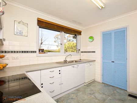 105 Theodore Street, Curtin ACT 2605 - House For Rent | Domain - Photo 2