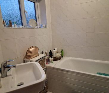 3 bedroom bungalow to rent - Photo 2