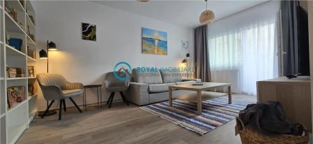 Royal Imobiliare - Inchiriere apartament 3 camere zona Malu Rosu - Photo 4