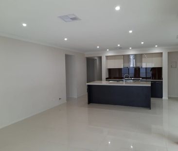 Well Maintained Family Home - Photo 1