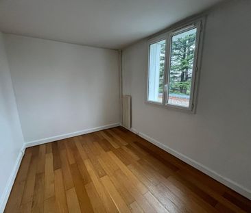 Location Appartement 4 pièces 74m² L HAY LES ROSES 94240 - Photo 2