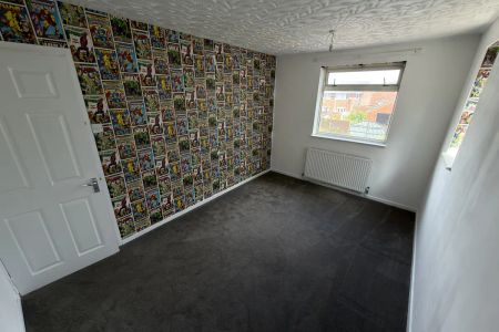 Macmillan Close - Photo 3