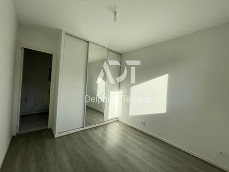 Location Appartement 2 pièces 36m² ECHIROLLES 38130 - Photo 3