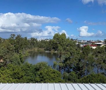 Springfield Lakes - Photo 3