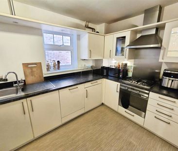 2 bedroom apartment to rent - Photo 6