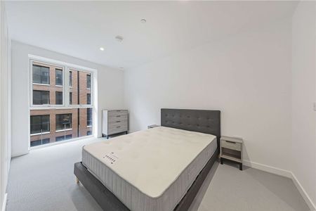 A new build 2 bedroom apartment in the highly anticipated Brent Cross Town development. - Photo 3