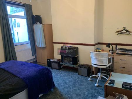 4 bedroom house to rent - Photo 2