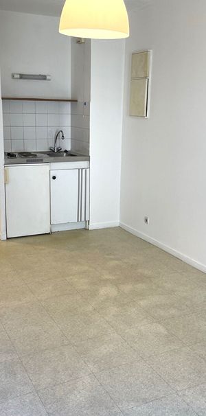 A Louer - Nantes St Clement - Studio De 18.89 M² - Photo 1