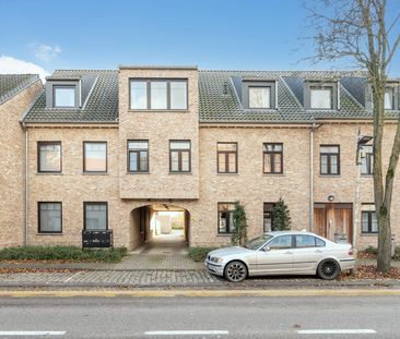 APPARTEMENT OP DE EERSTE VERDIEPING MET 2 SLPKS - Foto 4