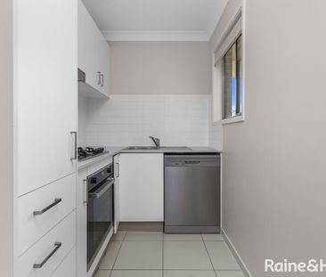 MODERN 2 BEDROOM HOME - Photo 6