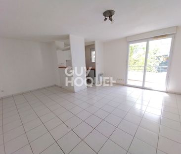 Appartement T2 en résidence sécurisée avec balcon et stationnement - Photo 4