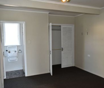 Charming 4BR Family Home in Hillsborough - Photo 6