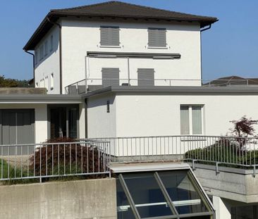 Stilvolle 3.5 Zimmerwohnung mit grosser Terrasse und En-Suite Bad - Photo 1