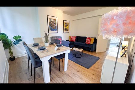 3 Bed Flat, Patten House, N4 - Photo 3