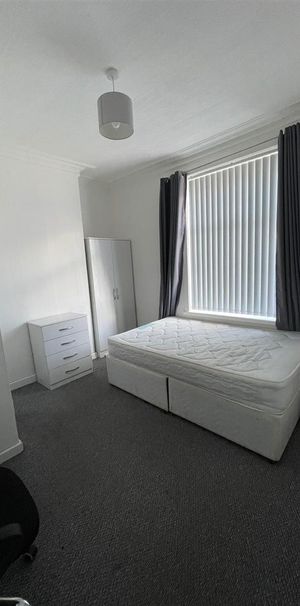 1 bed house share to rent in Colbran Street, Burnley, BB10 - Photo 1