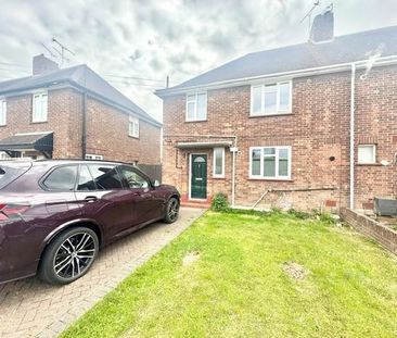 3 bedroom end of terrace house to rent - Photo 3