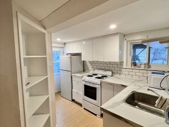 CHARMING 2 BR LOWER LEVEL UNIT | 108 HERRING COVE ROAD | $1595 AVAILABLE JUNE 1ST - Photo 1