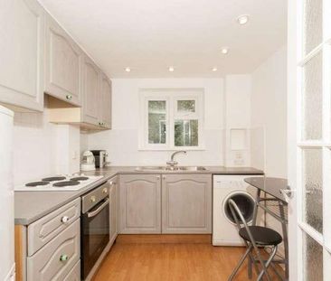 Loxley Road, Berkhamsted, HP4 - Photo 3