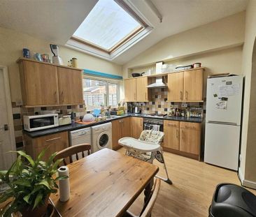 2 bedroom terraced house to rent - Photo 6