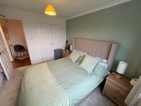 2 bedroom flat to rent - Photo 5