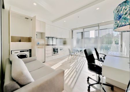 Studio-007 - Photo 5