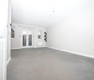 2 bedroom end of terrace house to rent - Photo 1