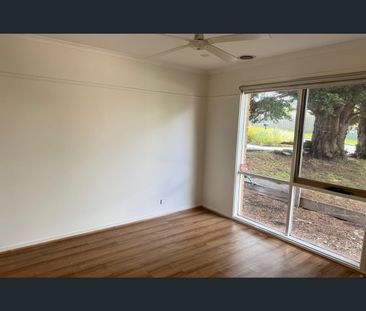 7 Mollis Close, Narre Warren, Vic 3805 - Photo 6