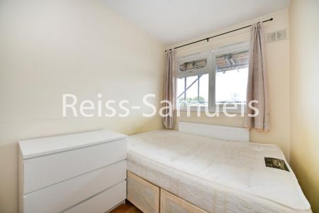 4 bedroom flat to rent - Photo 3