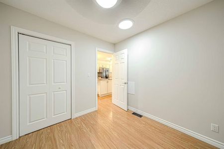 For Lease - 70 St Clair Avenue Unit# Main, Kitchener, Ontario - Photo 3