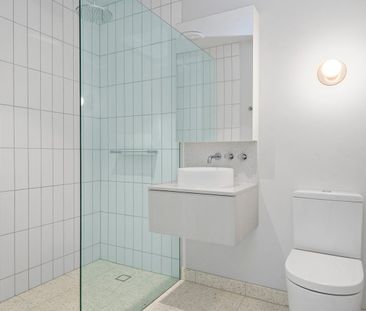 Premier Two Bedroom Townhouse In The Heart Of Prahran - Photo 3