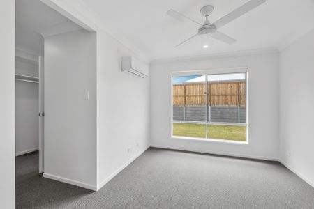 7 Sophora St, White Rock - Photo 4