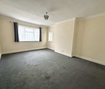 2 bedroom bungalow to rent Manor Road, BN15 - Photo 1