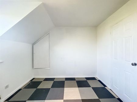 1 Bedroom Maisonette To Let - Photo 4