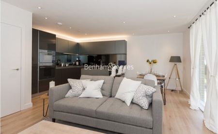 2 Bedroom flat to rent in Heritage Place, Brentford, TW8 - Photo 4