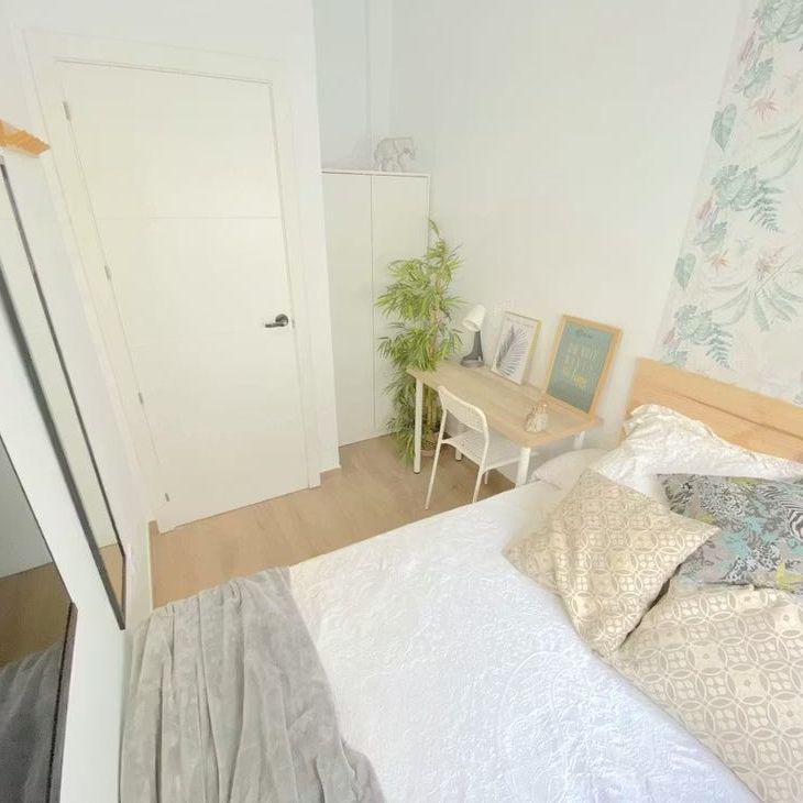 Avenida de Ramón y Cajal, Sevilla, Andalusia 41005 - Photo 1