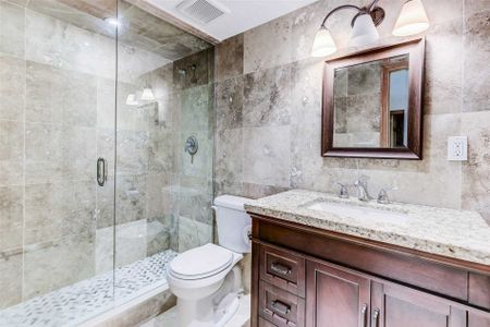 For Lease - 611 Ossington (Basement) Avenue, Toronto, Ontario - Photo 3