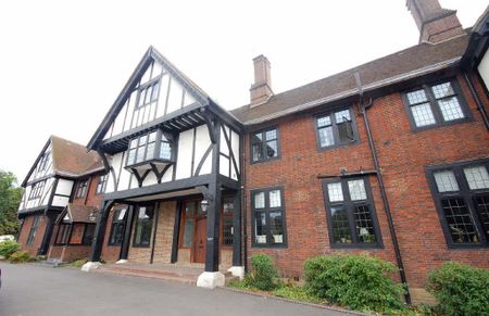 Reigate Road, Epsom, Surrey, KT17 3JZ - Photo 3